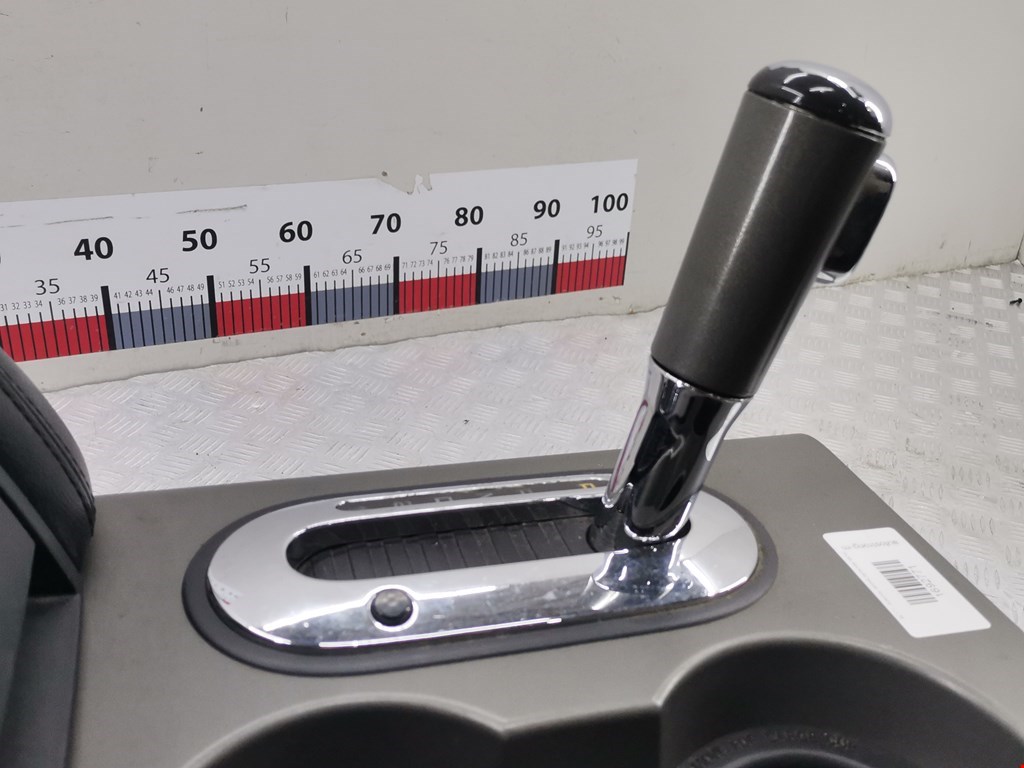 Подлокотник в салон FORD F-150 2004-2008