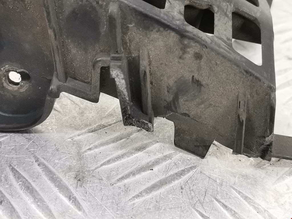 Кронштейн заднего бампера левый правый OPEL Astra K 2015-2021