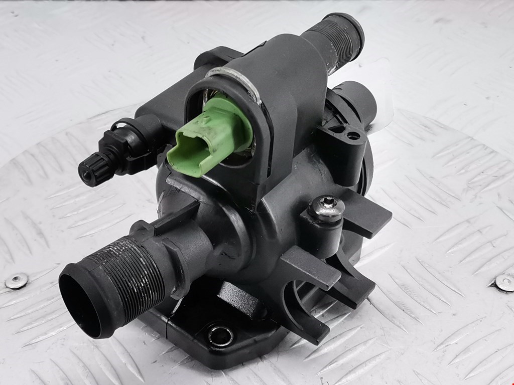 Корпус термостата CITROEN C3 2002-2009