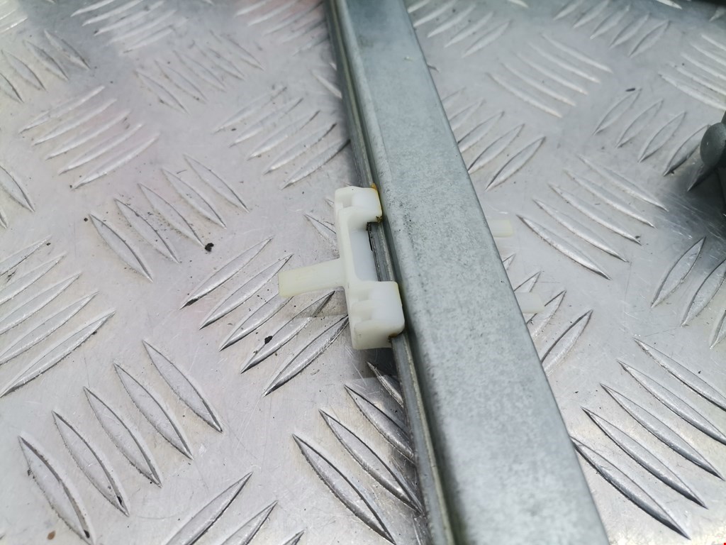 Стеклоподъемник задний левый FIAT Multipla 1998-2010