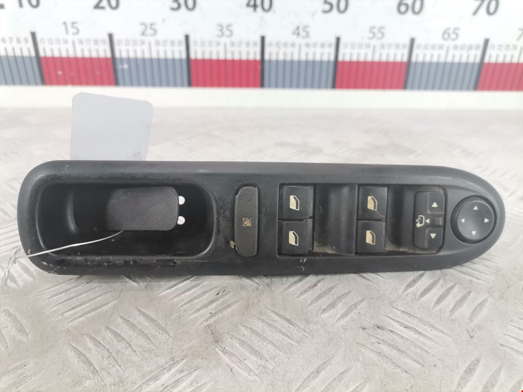 Блок управления стеклоподъемниками PEUGEOT 407 2004-2010
