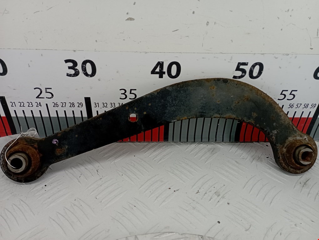 Рычаг задний правый TOYOTA Avensis 2003-2008