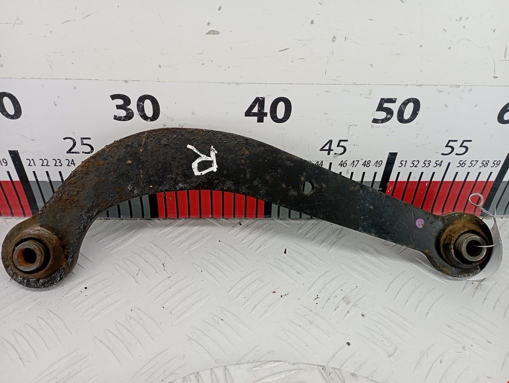 Рычаг задний правый TOYOTA Avensis 2003-2008