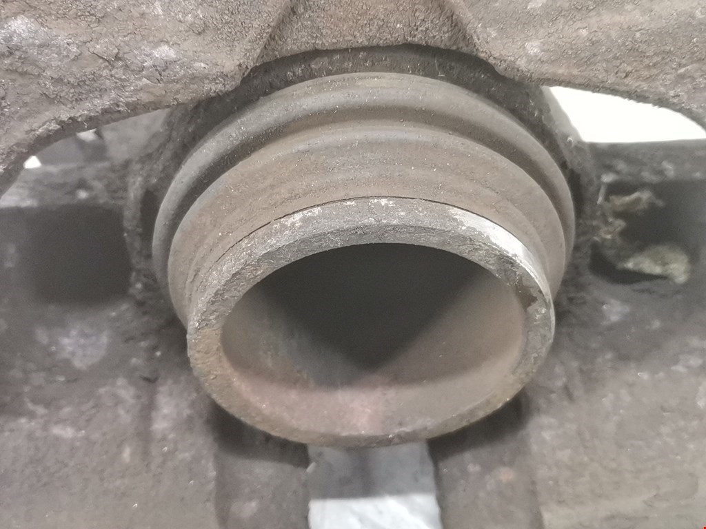 Суппорт передний левый RENAULT Laguna 1993-2000