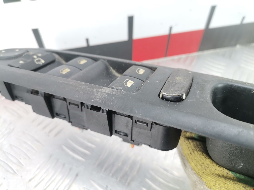 Блок управления стеклоподъемниками PEUGEOT 407 2004-2010