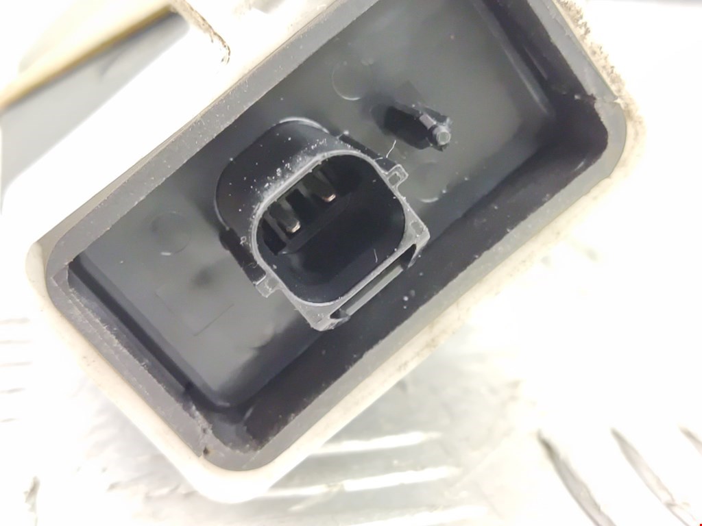 Замок двери передней правой MITSUBISHI Carisma 1995-1999