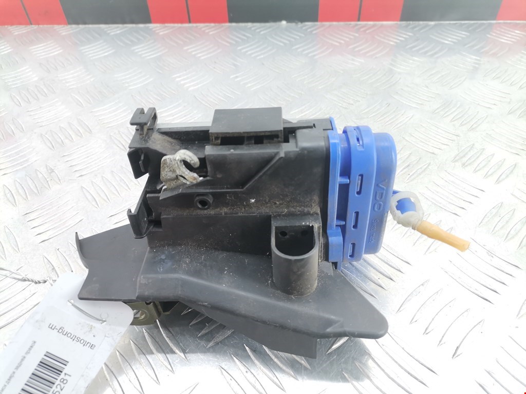 Замок двери задней правой AUDI A4 B5 1995-2001