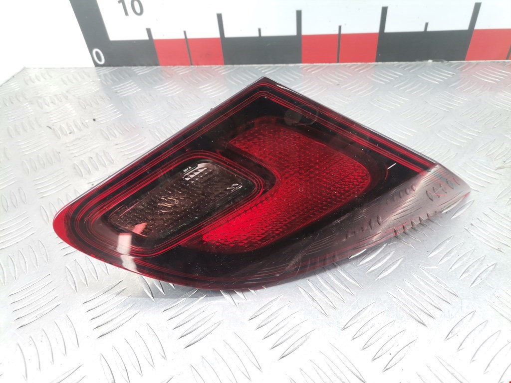 Фонарь задний внутренний левый OPEL Astra J 2009-2017