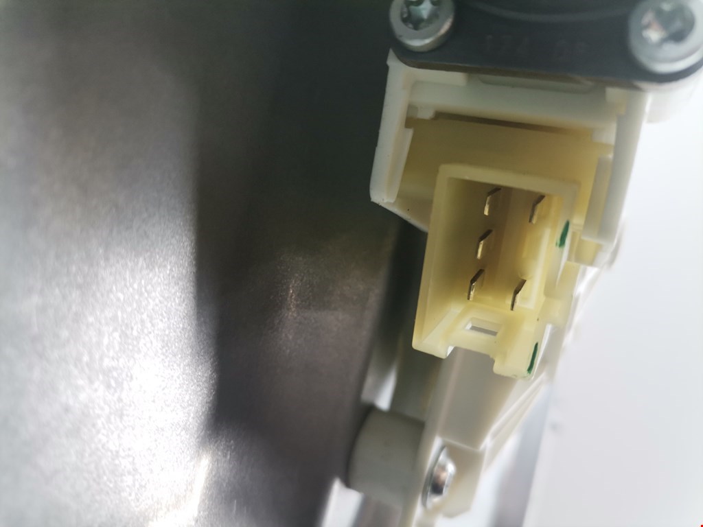 Стеклоподъемник передний левый MERCEDES-BENZ M-Class W164 ML 2005-2011