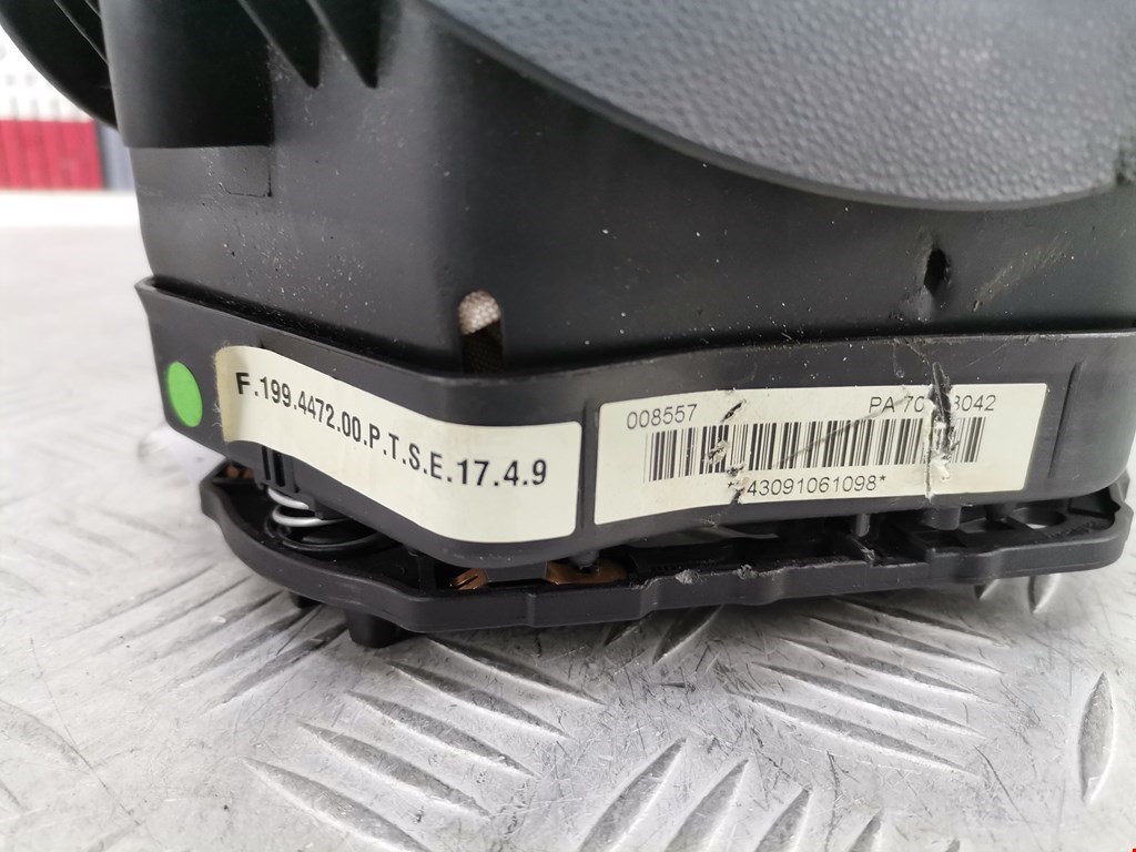 Подушка безопасности в рулевое колесо FIAT Grande Punto 2005-2009