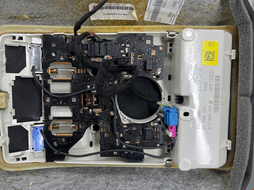 Обшивка потолка AUDI A5 2007-2016