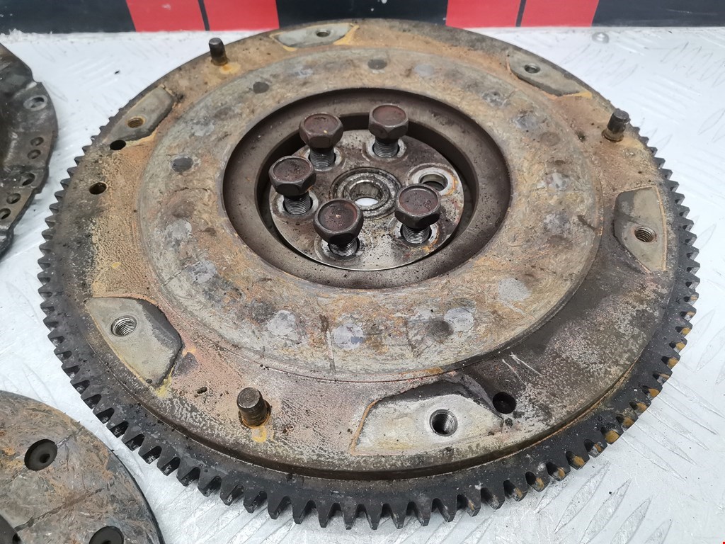 Маховик (демпфер сцепления) MAZDA 323 FA 1977-1980