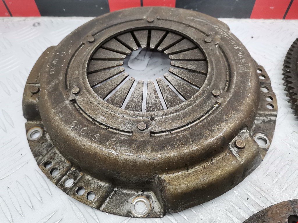 Маховик (демпфер сцепления) MAZDA 323 FA 1977-1980