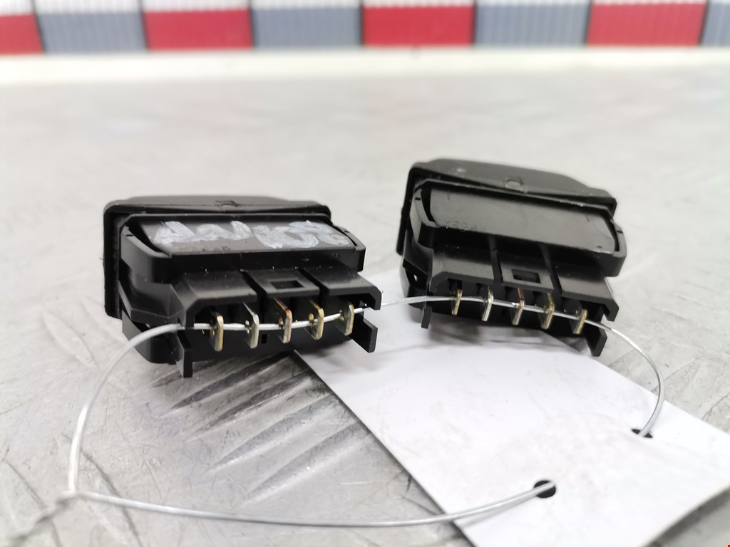 Кнопка стеклоподъемника CITROEN Xsara Picasso 1999-2012