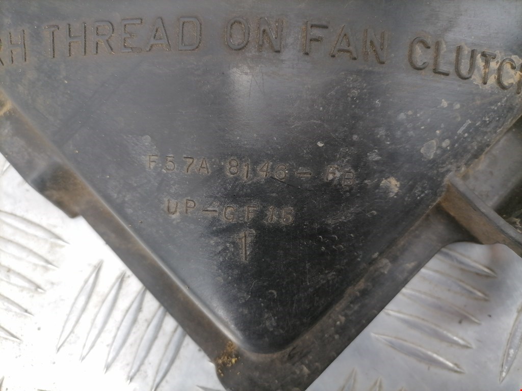 Диффузор (кожух) вентилятора FORD Explorer 1995-2001