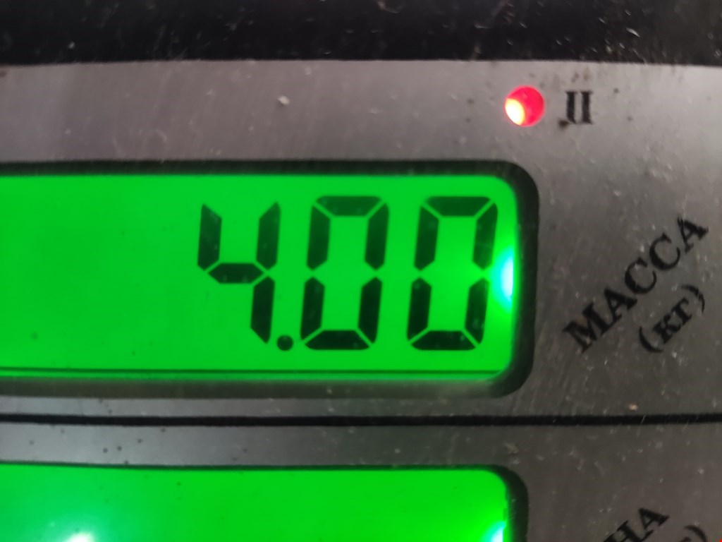 Стекло двери переднее правое AUDI A4 B8 2007-2015