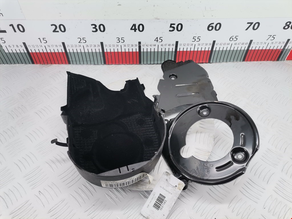 Кожух ремня (ГРМ генератора гидроусилителя помпы) Skoda Octavia 1Z (2004-2013)