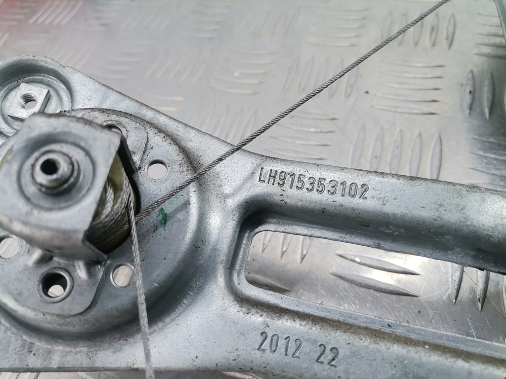 Стеклоподъемник задний левый OPEL Astra J 2009-2017