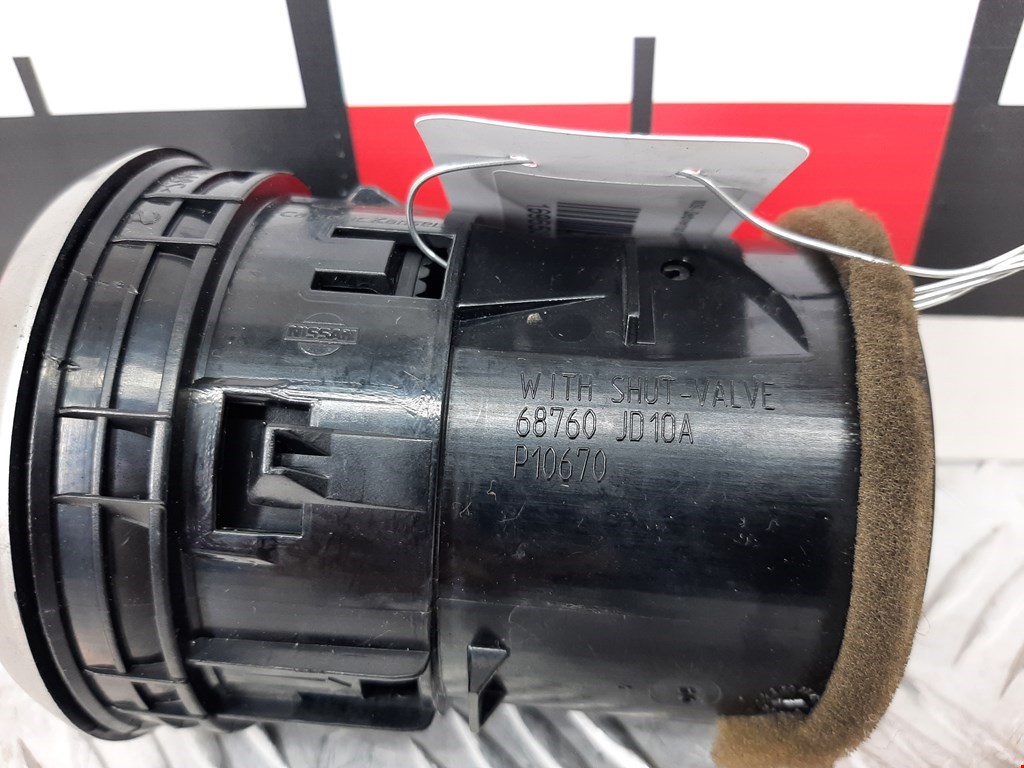 Дефлектор воздушный NISSAN Qashqai J10 2006-2013