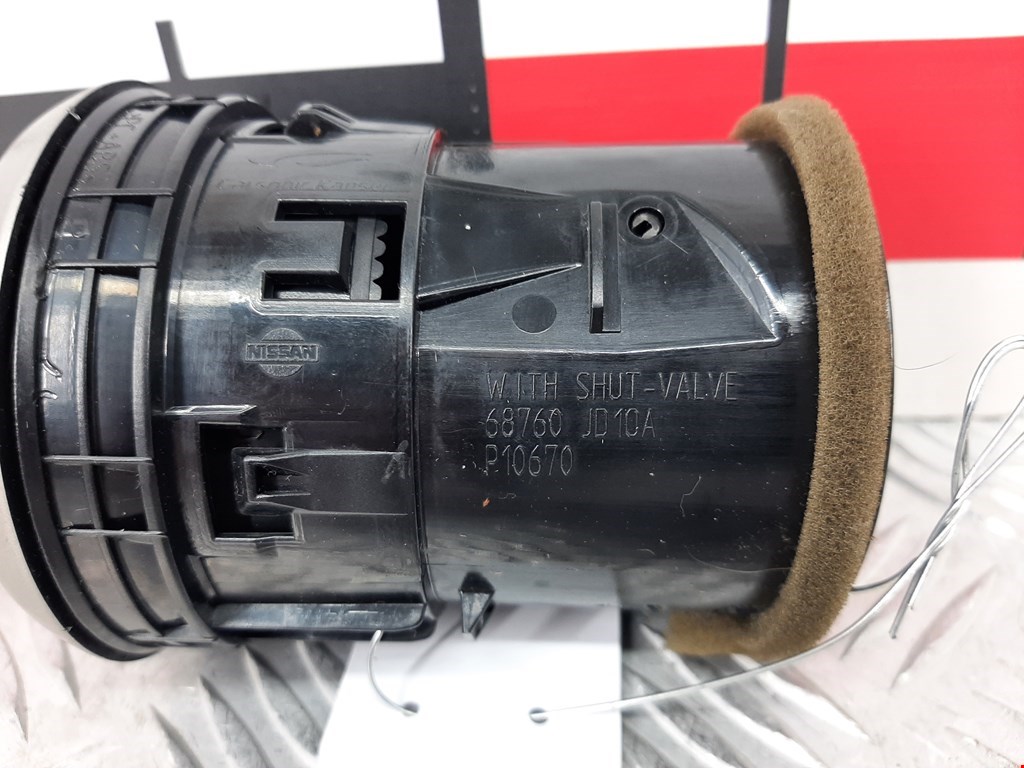 Дефлектор воздушный NISSAN Qashqai J10 2006-2013