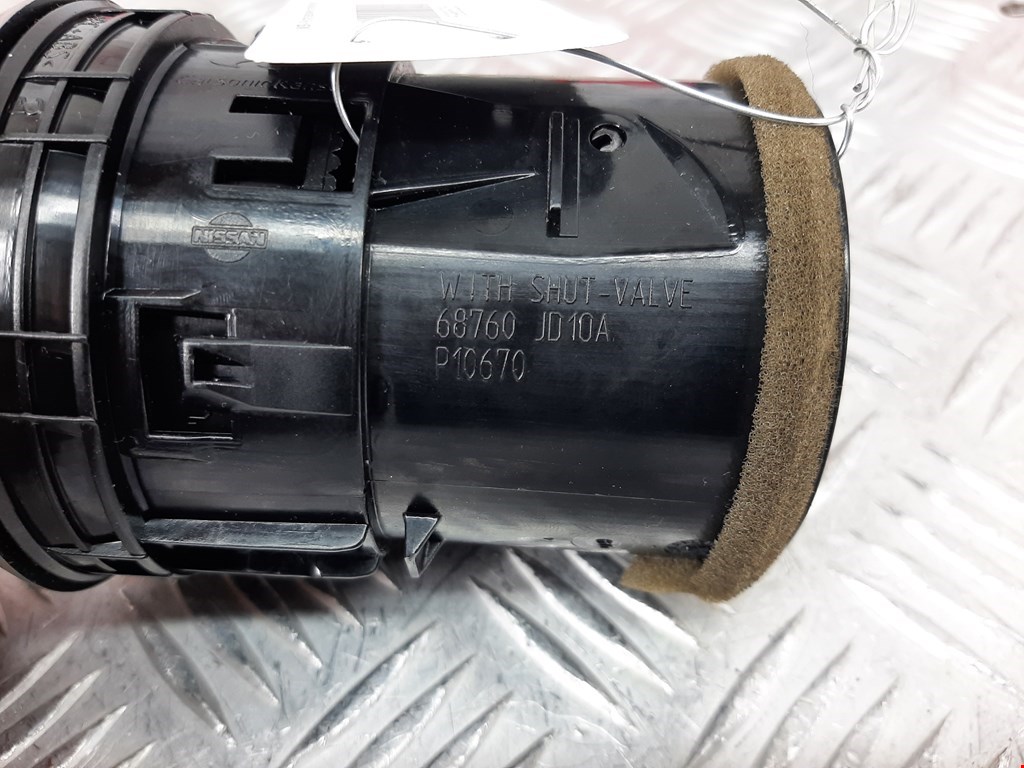 Дефлектор воздушный NISSAN Qashqai J10 2006-2013