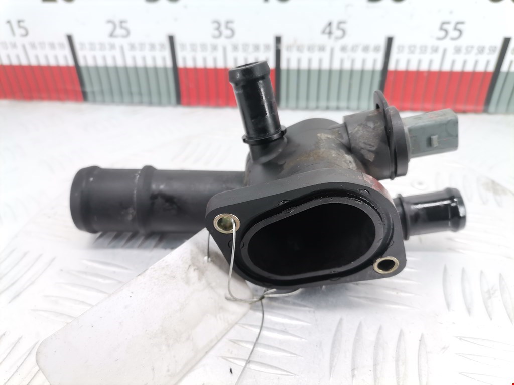 Тройник системы охлаждения VOLKSWAGEN Touran 2003-2010