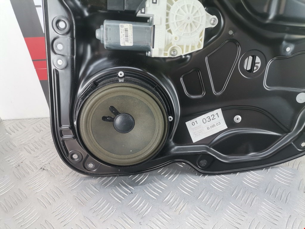 Стеклоподъемник задний правый VOLKSWAGEN Passat B6 2005-2011