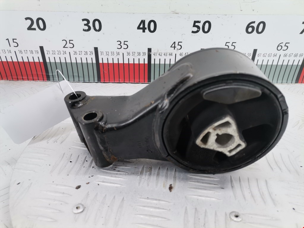 Подушка (опора) крепления двигателя Opel Astra J (2009-2018)