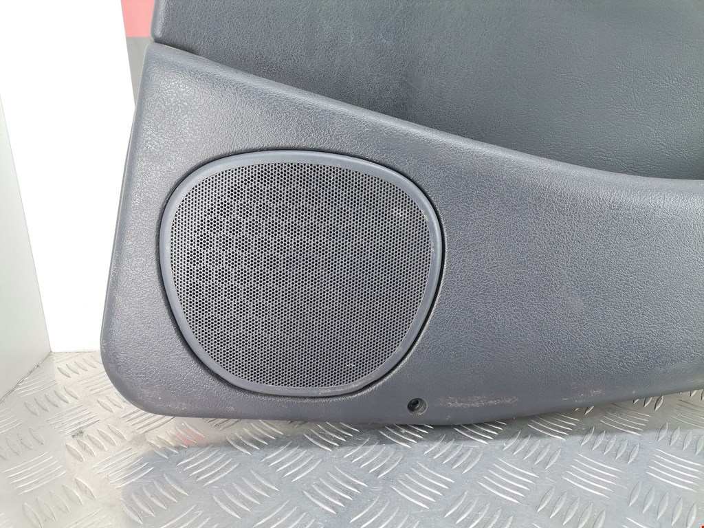 Обшивка двери задняя правая RENAULT Espace 1997-2003