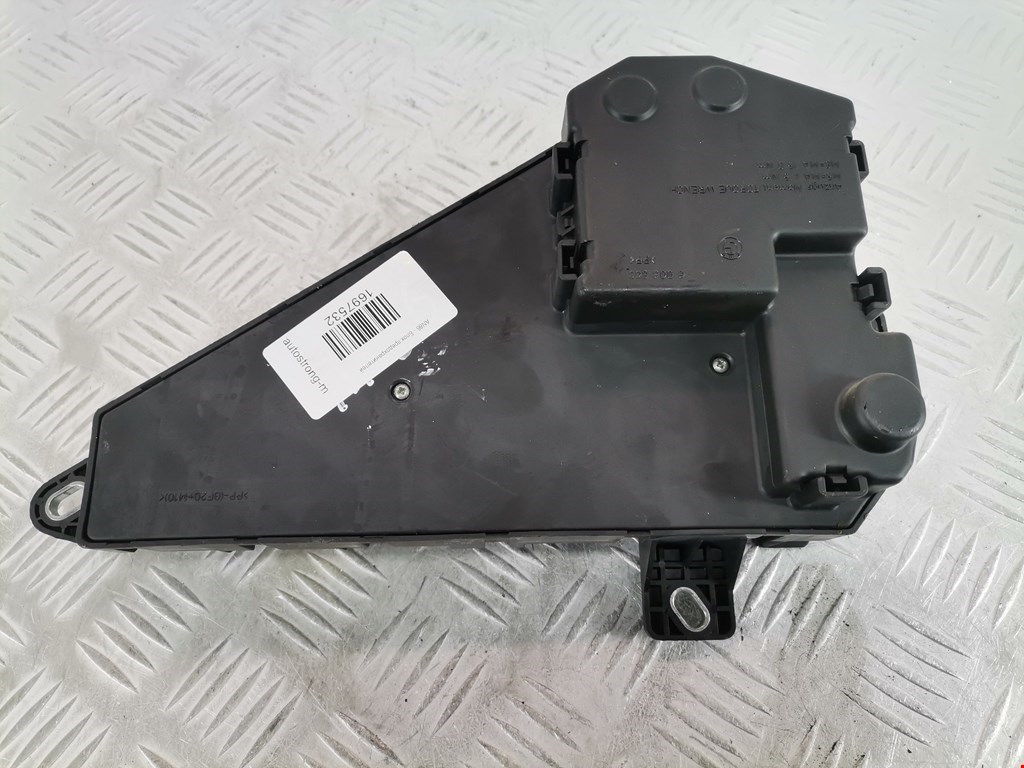 Датчик уровня в бачок омывателя BMW 5er 5 серия E60/E61 2003-2010