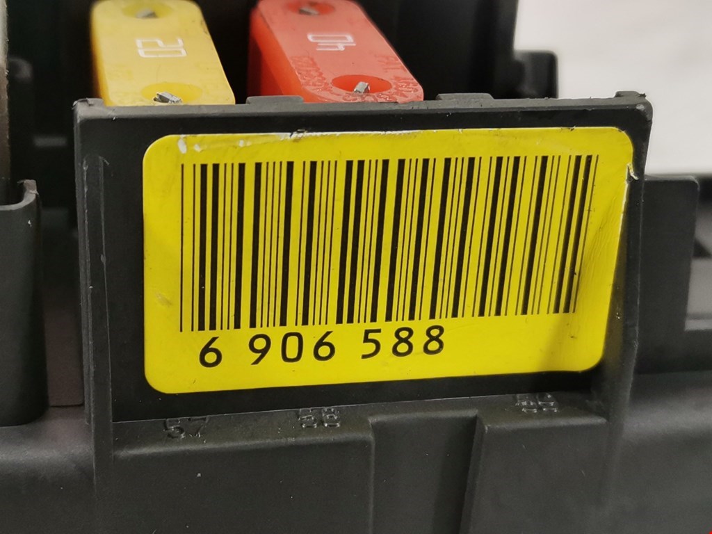 Датчик уровня в бачок омывателя BMW 5er 5 серия E60/E61 2003-2010