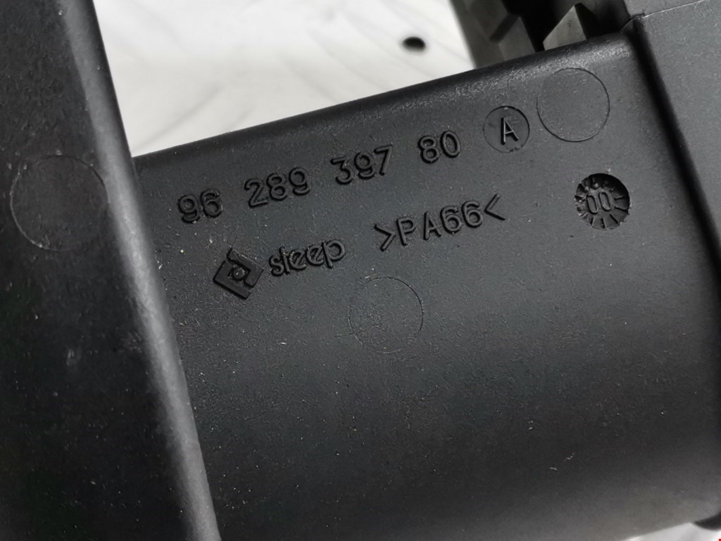 Воздухозаборник (наружный) PEUGEOT 607 2000-2010