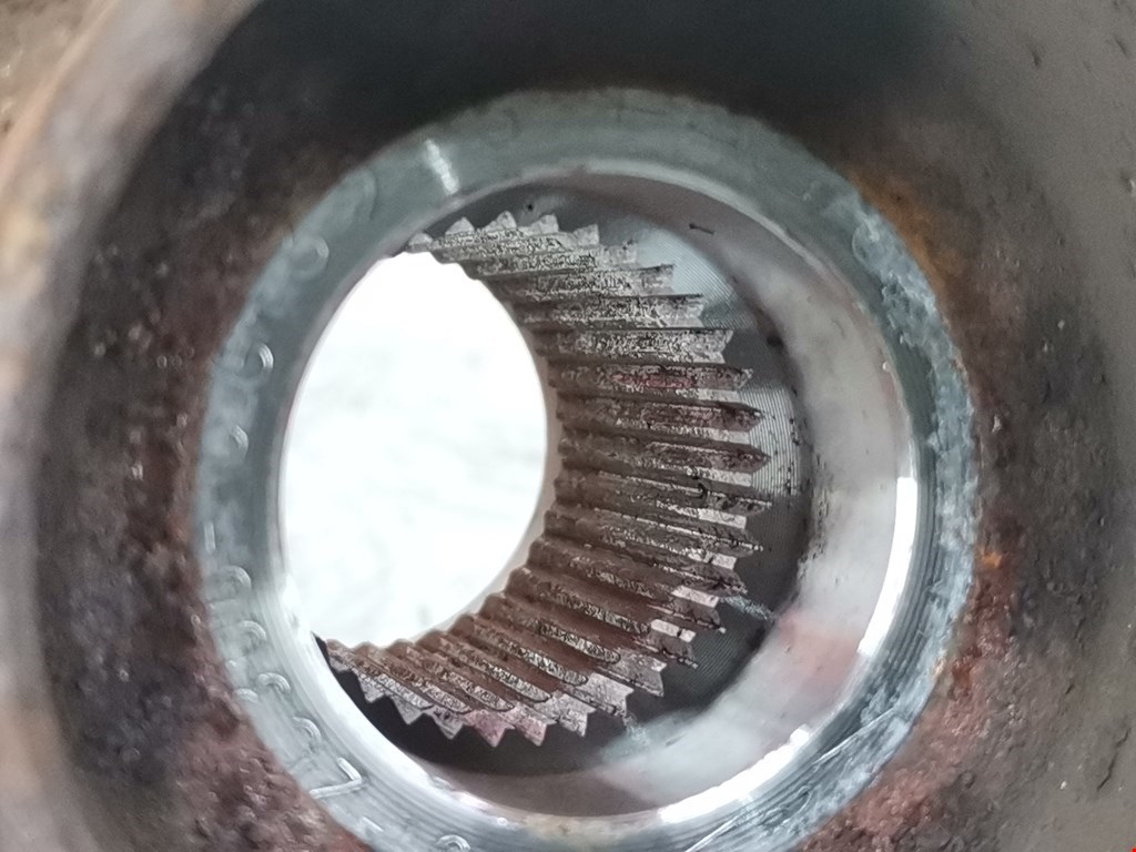 Ступица передняя левая FORD Focus II 2005-2011