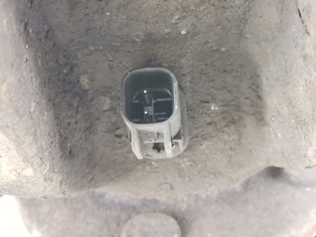 Ступица передняя левая FORD Focus II 2005-2011