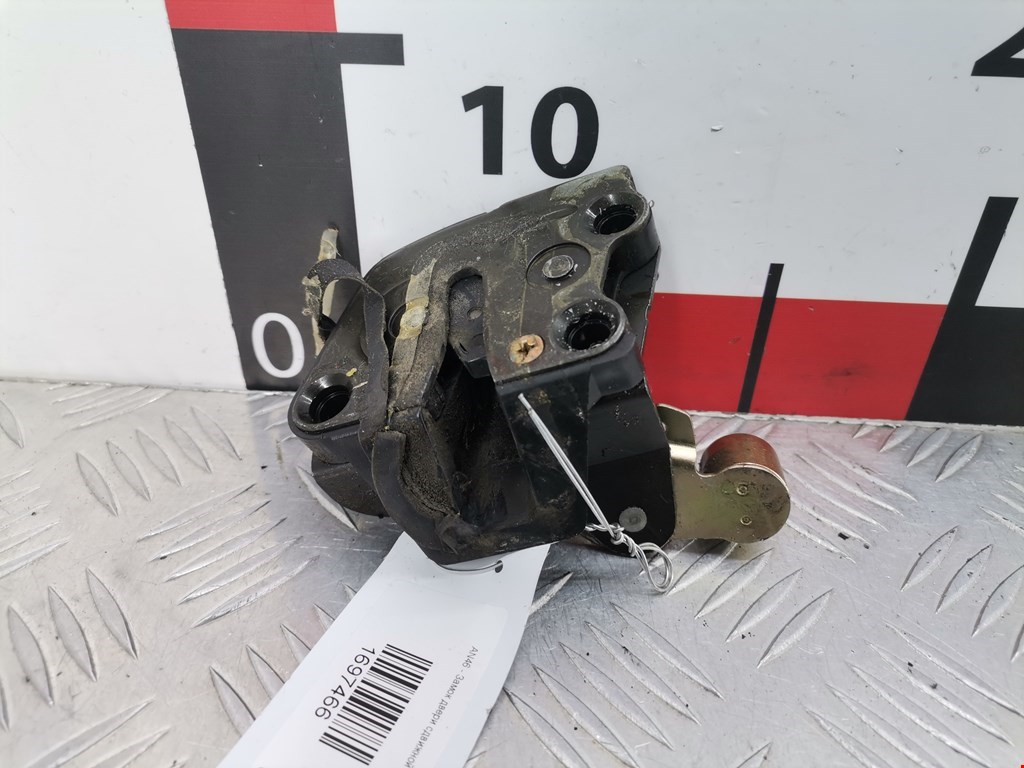 Замок двери сдвижной KIA Carnival I 1999-2005