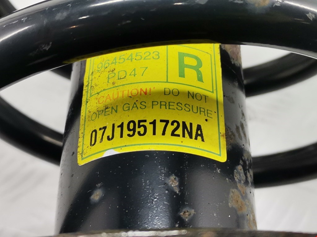 Амортизатор передний правый DAEWOO Nubira 2003-2007