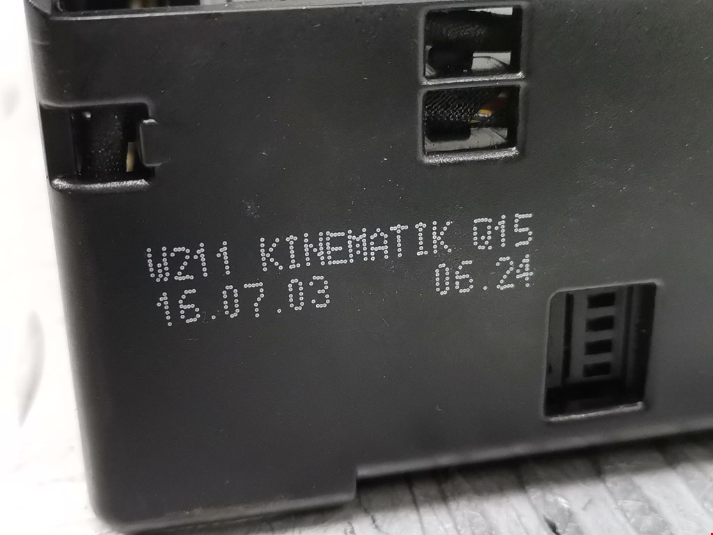 Ченджер компакт дисков MERCEDES-BENZ E-Class W211, S211 2002-2009