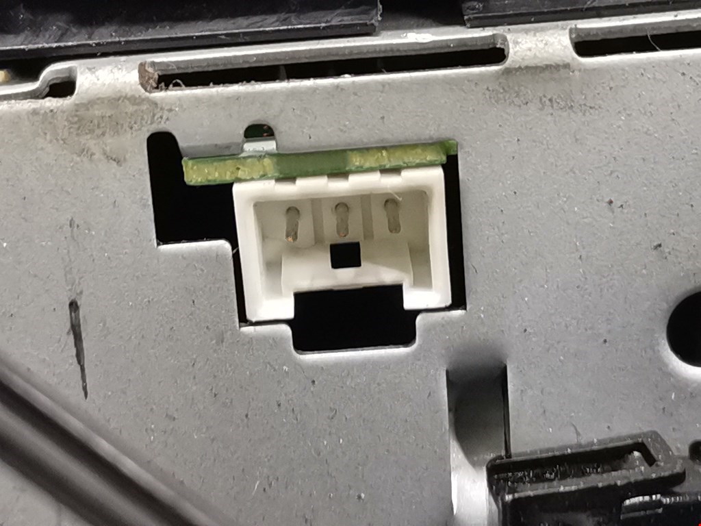 Ченджер компакт дисков MERCEDES-BENZ E-Class W211, S211 2002-2009