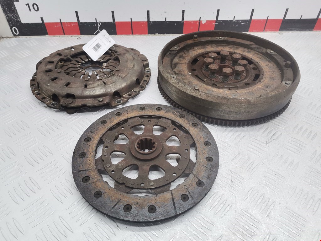 Маховик (демпфер сцепления) BMW 3er E36 1991-2000