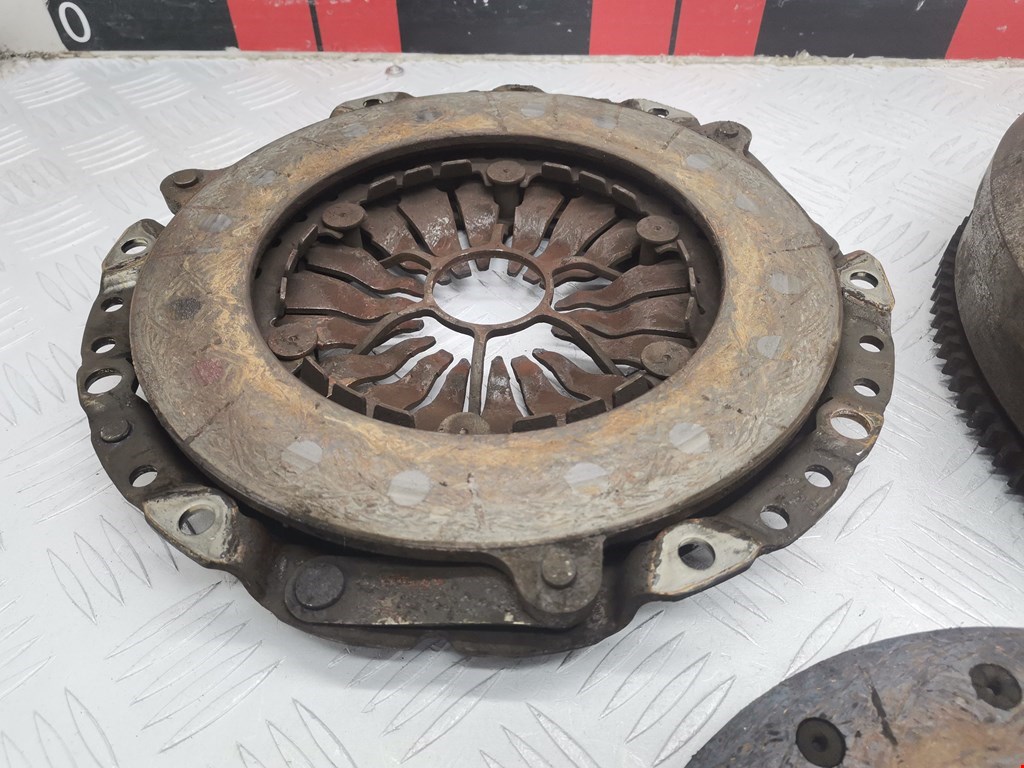 Маховик (демпфер сцепления) BMW 3er E36 1991-2000