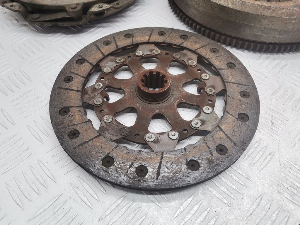 Маховик (демпфер сцепления) BMW 3er E36 1991-2000