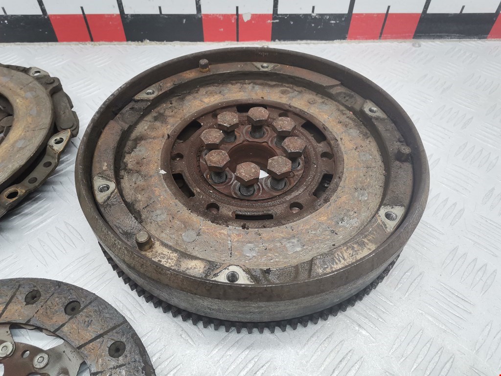 Маховик (демпфер сцепления) BMW 3er E36 1991-2000