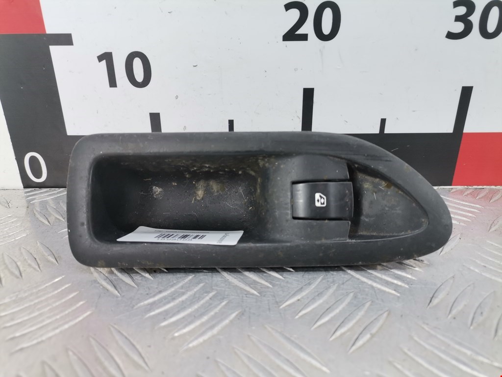 Кнопка стеклоподъемника RENAULT Laguna 2001-2007