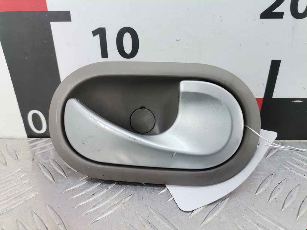 Ручка дверная передняя внутренняя правая RENAULT Kangoo 2008-2021