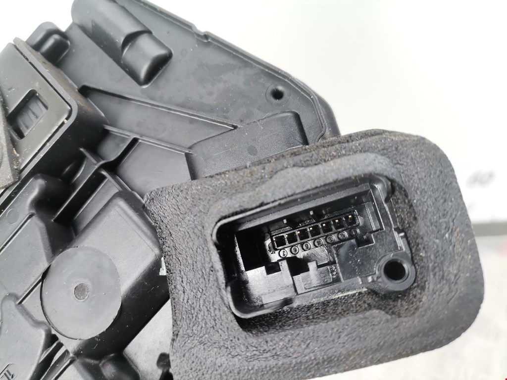 Замок двери передней левой SKODA Octavia A7 2013-2020