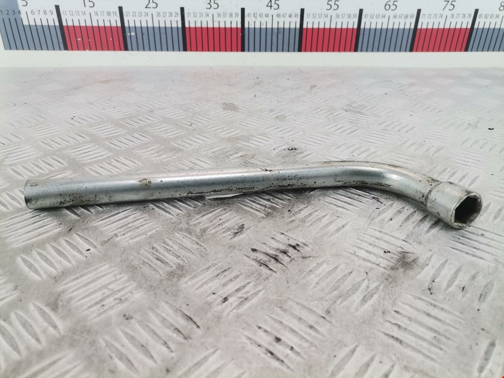 Ключ балонный VOLKSWAGEN Golf IV 1997-2003