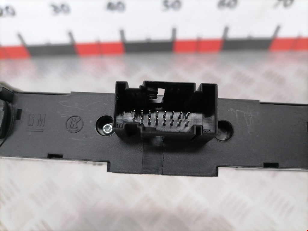 Кнопка аварийной сигнализации (аварийки) OPEL Astra H/Family 2004-2015