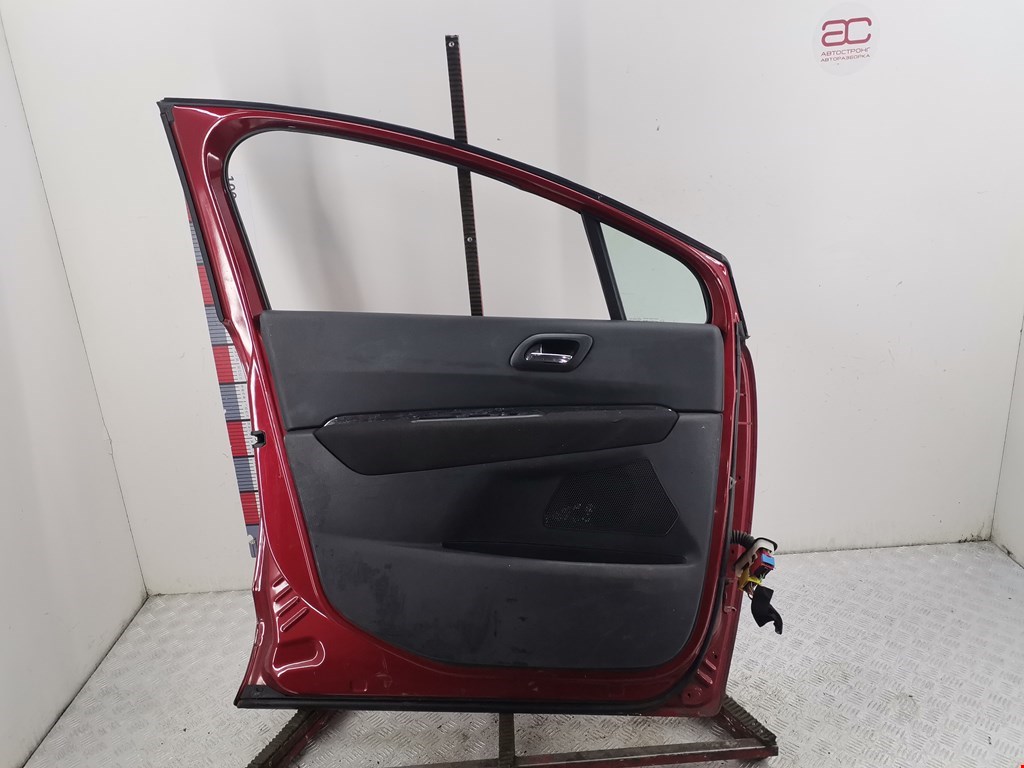 Дверь передняя левая PEUGEOT 5008 2009-2016