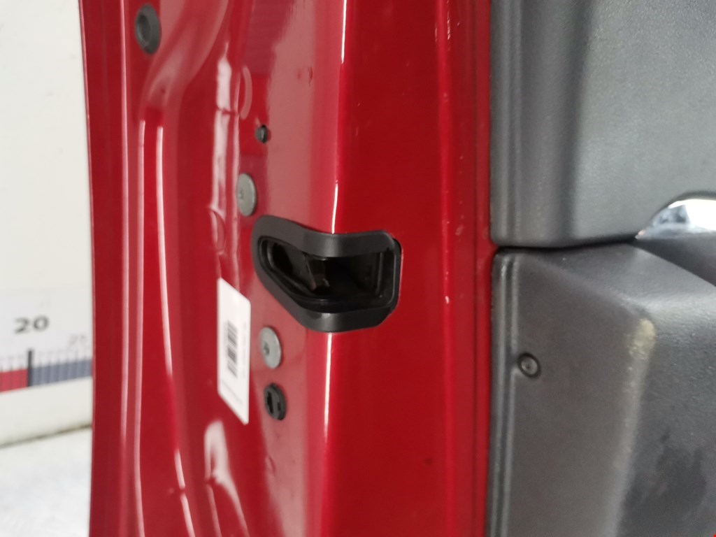 Дверь передняя левая PEUGEOT 5008 2009-2016