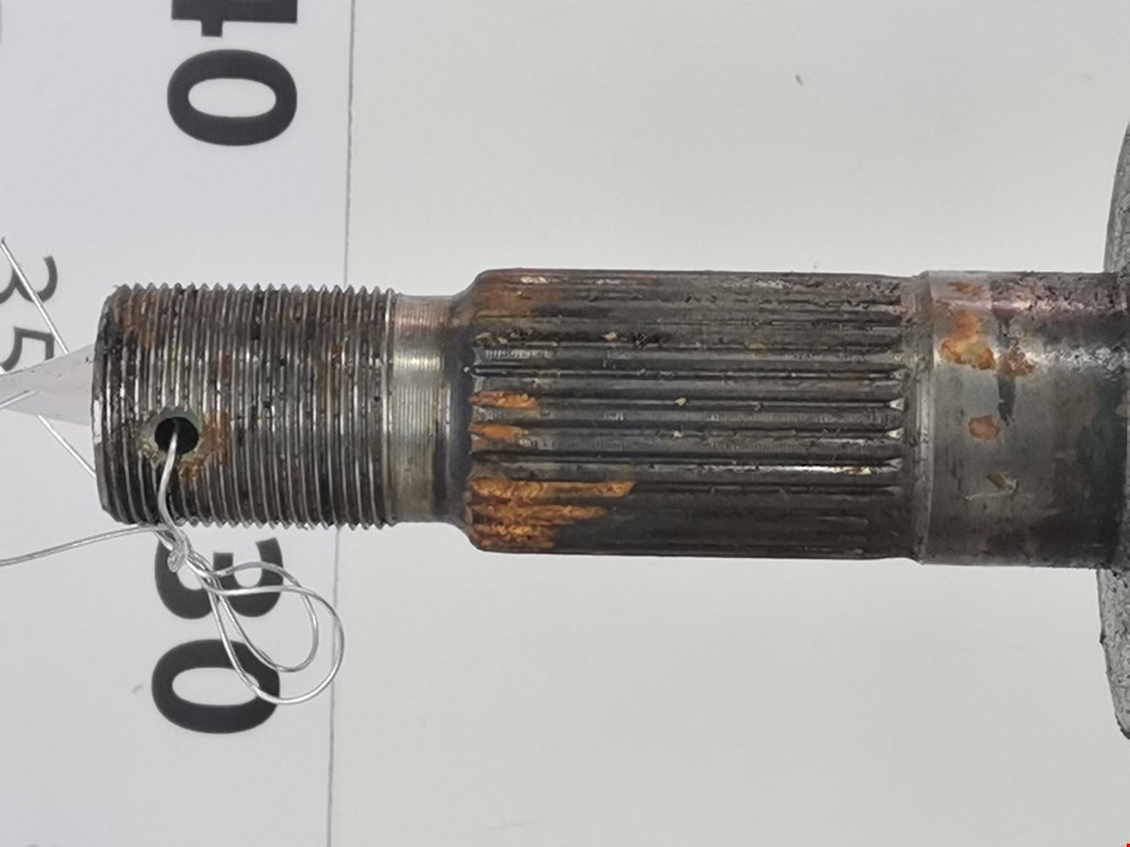 Полуось (привод, приводной вал) передняя левая TOYOTA Hilux VII AN10 AN 20 AN30 2005-2015